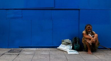 homeless-man-jonathon-kho-unsplash.jpg