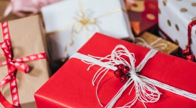 christmas-gifts-freestocks-unsplash.jpg