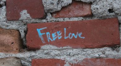 Free-Love-graffiti.jpg